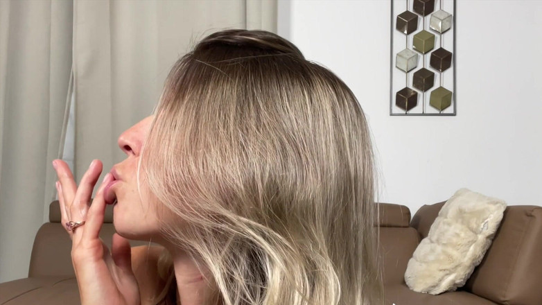 Gina Gerson: सोलो फिंगर्स इन