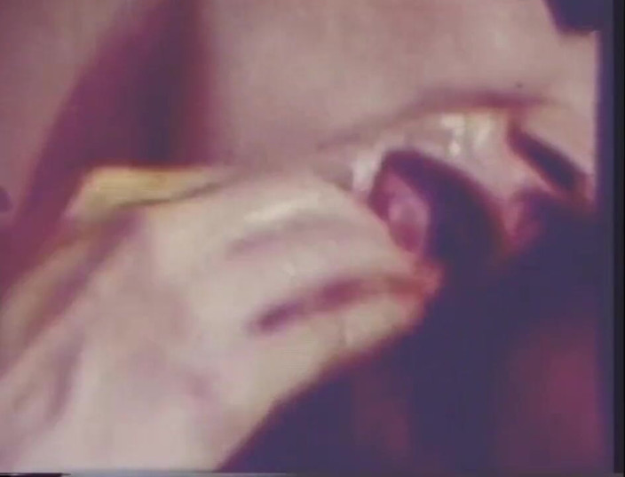 Vintage Usa: Sexy vintage slut takes the cock!