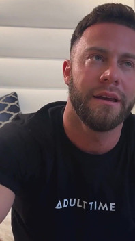 Seth Gamble em jogar Deadpool XXX! | Entrevista com estrela pornô | Tempo adulto