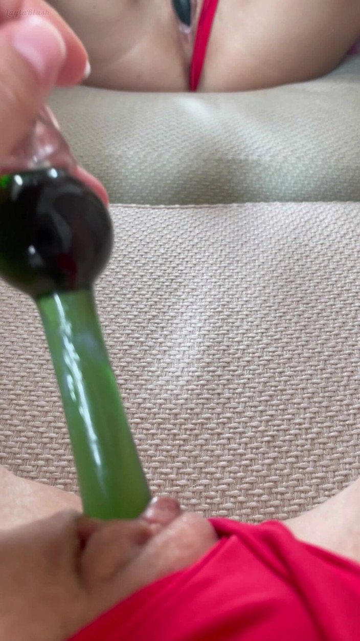 LaylaX: She Start to Play Near Mirror and Dont Stop Until...