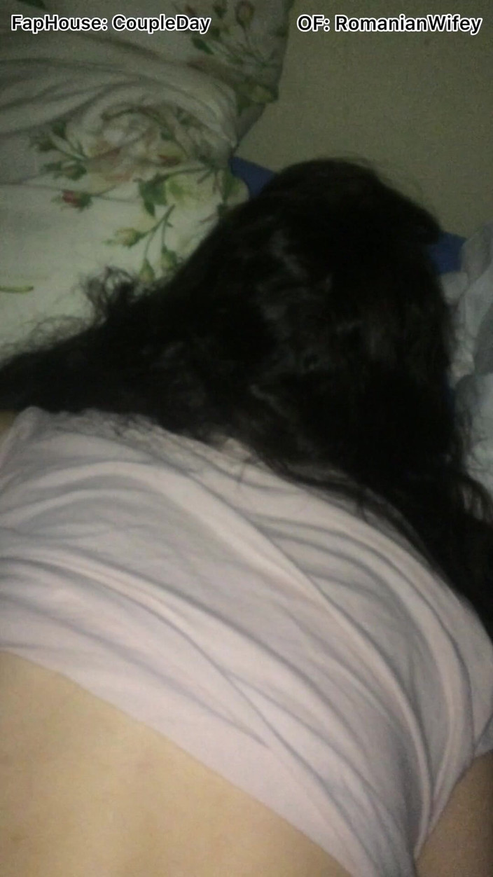 Z33uSsss: 남매에게 따먹히다