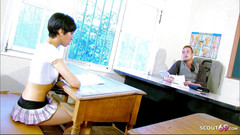 Full porn collection: La teen latina magra jasmine arabia viene inculata dall'insegnante