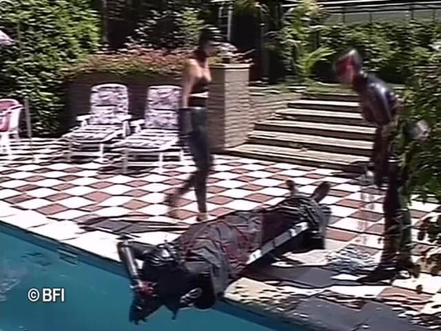 Slave Seks: BDSM actions in vintage sessions