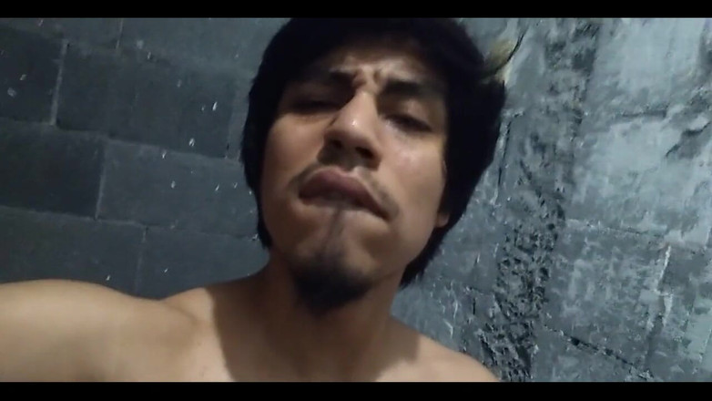 AlexAlejandro13: Екстремальне потовиділення у ванній кімнаті