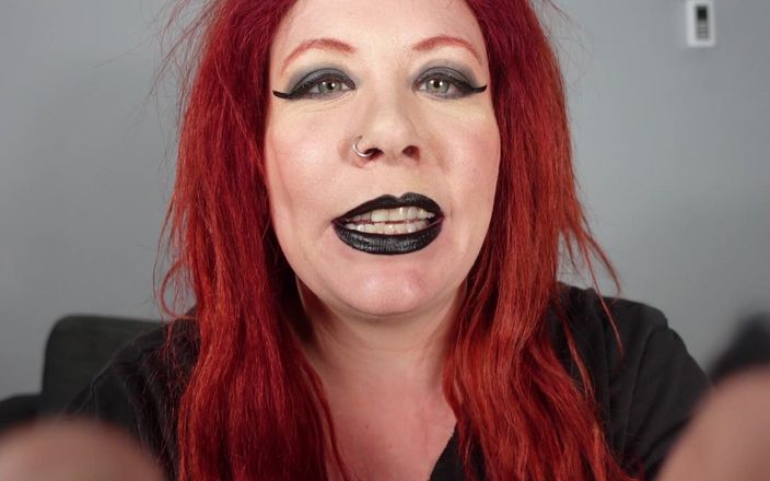 Deanna deadly: Gotik üvey kız kardeş seni gülümsetmek ve iyi bir ruh haline...