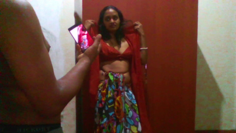 Tina Baby: Happy deepawali per tutta la versione estesa