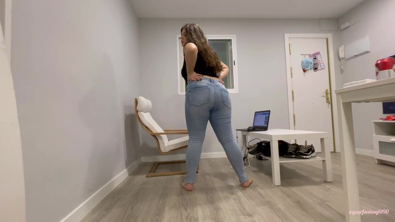 Your fantasy studio: Kentut dalam seluar jeans dan bingkap