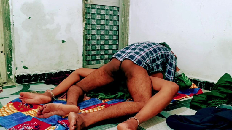 Bhabhi UP: La mia matrigna è molto calda