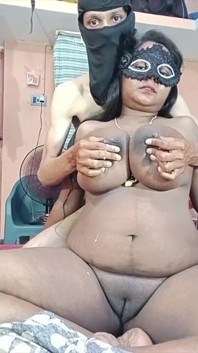 Indian Desi Aunty Sex Talk with Video Call