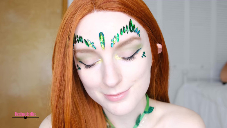 Destination Kat: Veneno ivy obediente joi