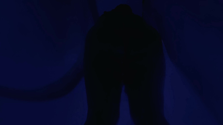 SexyNEBBW: Světelská show barevná sprcha