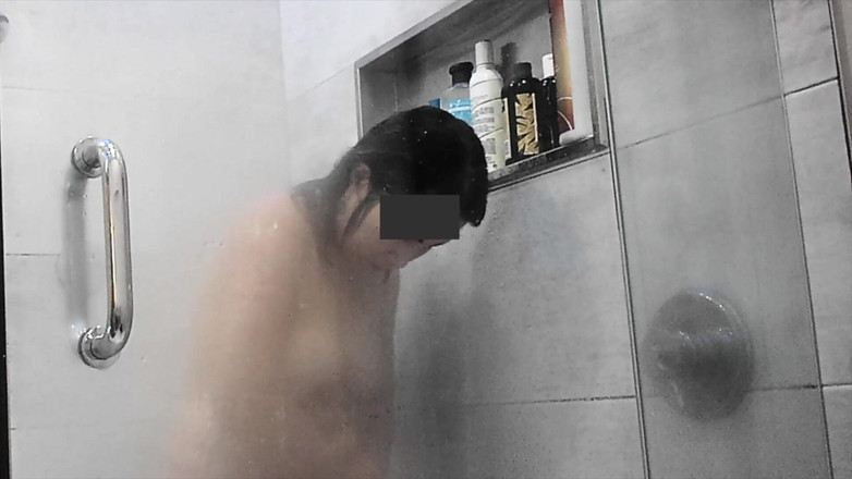 Erin and Andy: panjang cewek asia yang epik - momen kencing asli + menggoda andrewtatt...