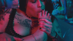 Evol Feet: 女同性恋女神脚崇拜会议