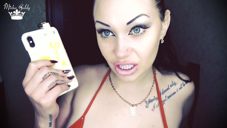 Goddess Misha Goldy: 24 ore per salvare il tuo culo da sissy