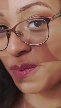 Erika Lust - sexo lésbico sensual Mira el momento de desciens