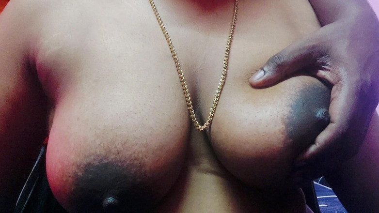 Desi Mohini: 德西继母莫希尼与继兄弟发生性关系