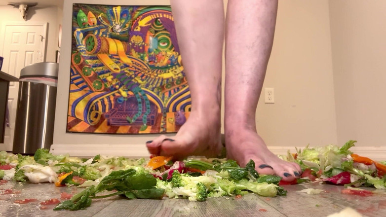 Peppermint Giantess: Dimensiunea 16 picior Zdrobire cu legume