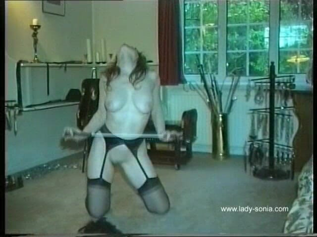 Lady Sonia: Young dancer in pvc