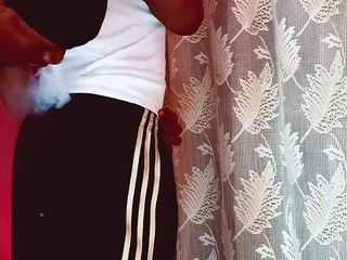 Demi sexual teaser: काले कमरे में एबोनी ट्विंक की चुदाई