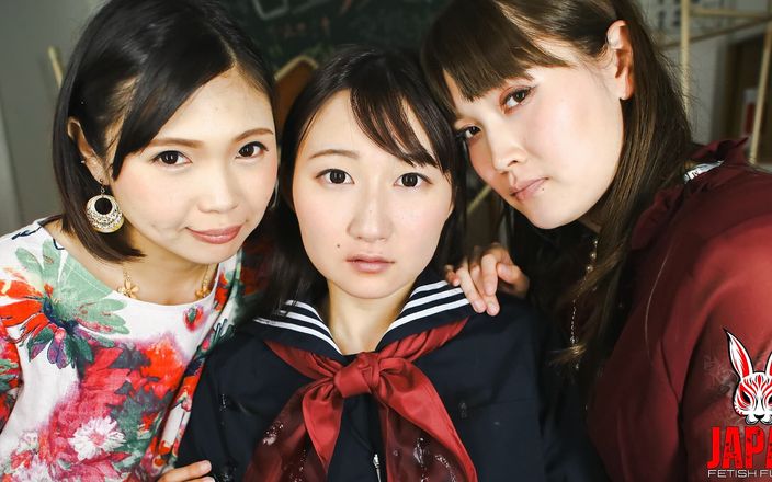 Japan Fetish Fusion: 仪式：娃娃misaki与两个神秘女士的黑暗遭遇（第2-3部分）