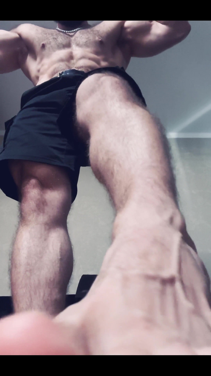 Mister Stone: 靴を脱いで