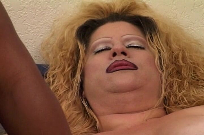 Mature Climax - 100% Mature Videos: Dwie grube lesbijki bawiące się ze sobą i załadowany BBC