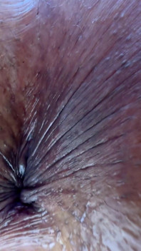 Tlustá prsatá Kiara Mia vrtaná na POV