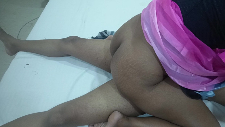 Dipak_kalal: Sakshi fazendo vaqueira cavalgando no pau profundo