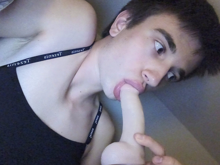 Gryiia: Camslutは肛門が大好き