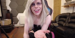 KelseyCobalt: Stříkání na mém trikotu