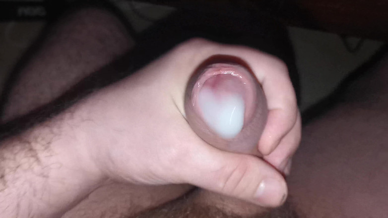 Uhri: Sünnetsiz eşcinsel yarak boşalması