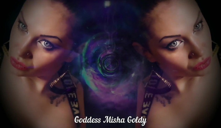 Goddess Misha Goldy: Soy tu nueva y hermosa adicción! Correte a mi mando...