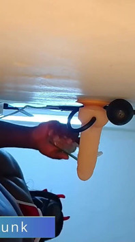 Sissy liebt ihren dildo