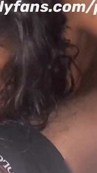 Niechlujna głowa z warg ssających z Twardym kutasem