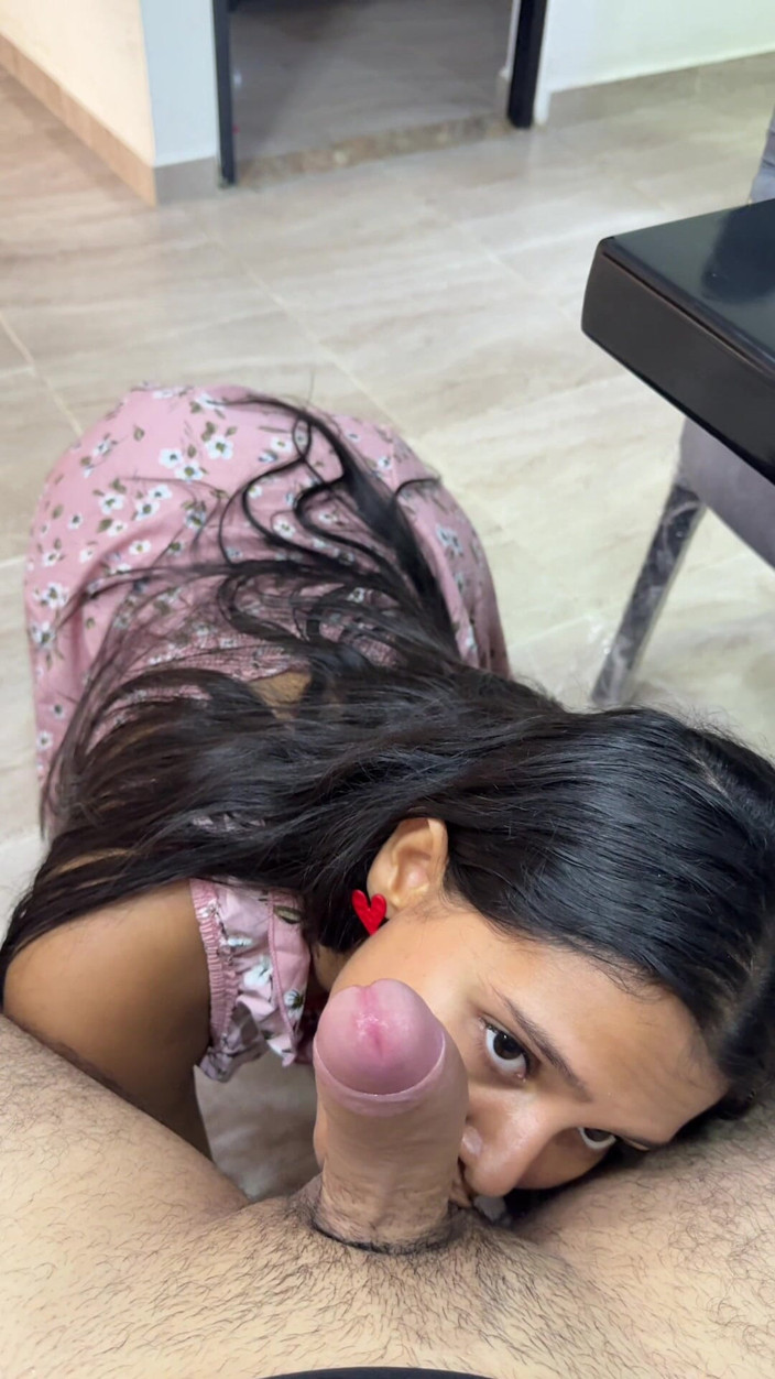 EMY_AND_JONH: Charming Brunette with Beautiful Lips Sucks It Deliciously