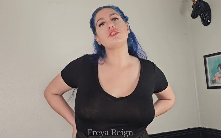 Freya Reign: 被继母肮脏的内裤抓到：为了承认、穿内衣和撸管