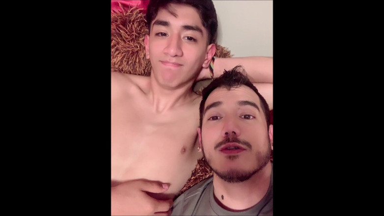 The-hook305: Cutie Str8 Gets a Nice Head in Bed