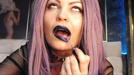 Kiras Secrets: Fetish bibir hitam