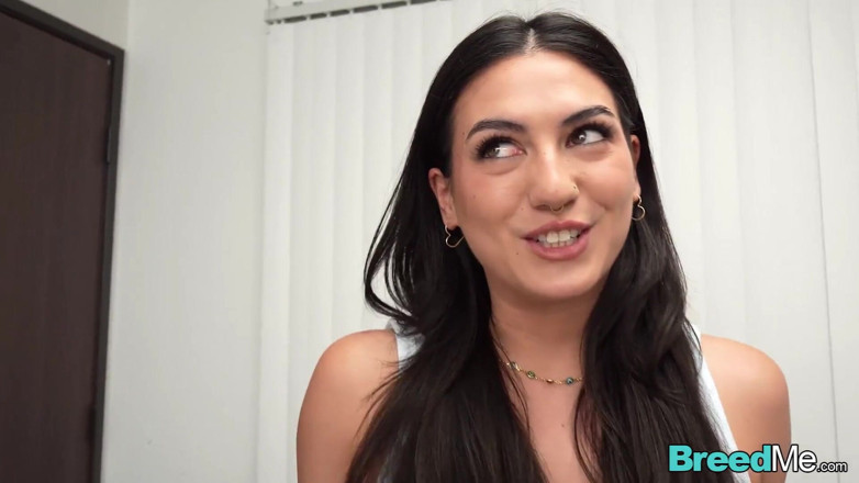 BreedMe: Megan Błędy uwielbia duże spusty i creampies