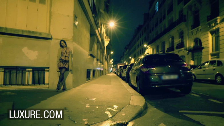 Luxure: Hardcore orgy with Nikita Bellucci in a swinger club