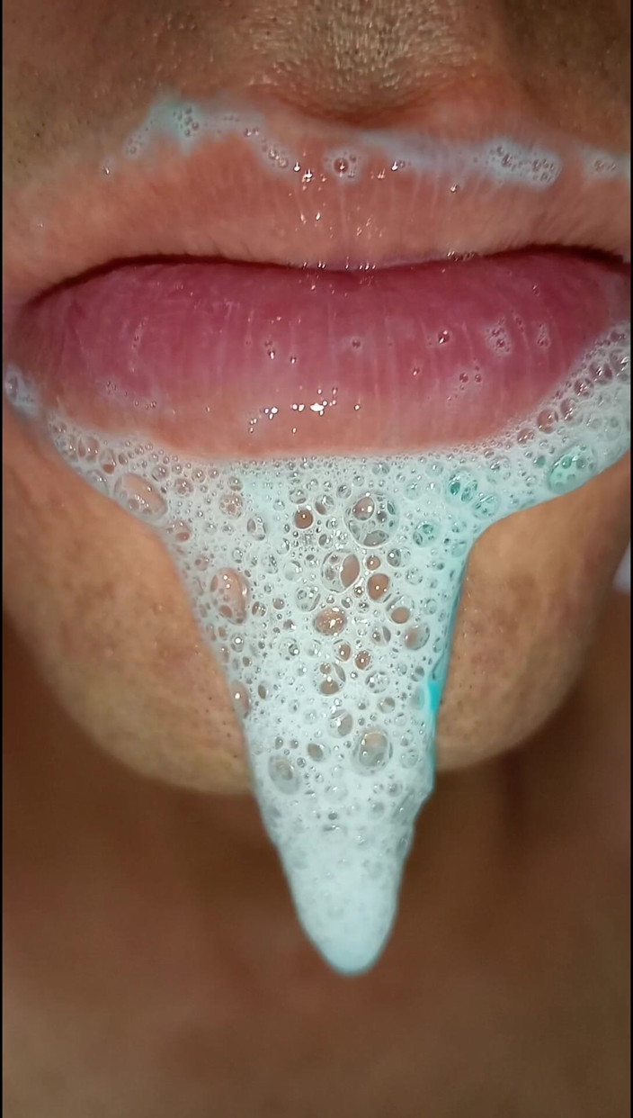 Rey rey: Colorful Tongue, Hard Saliva, Six Pack, in the Gym I...