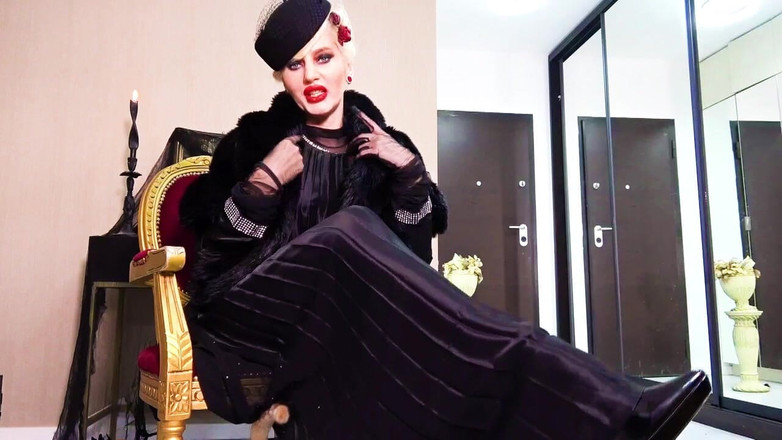 Goddess Celine: Dominazione femminile Made2kiss