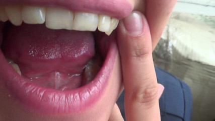 Sexy Milf: Kate open her mouth wide for you