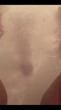 When You Feel Like Making a Bath Bomb Video, but the Pussy Steals the Show