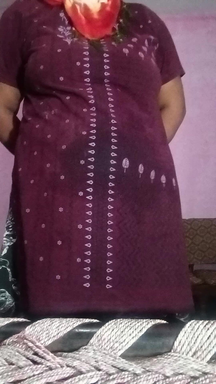 Dimple Romantic: Bhabhi Video