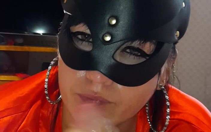 SexandAnal7: Ha scopato un grosso cazzo con le sue tette enormi...
