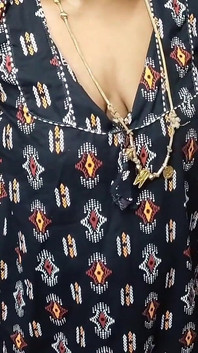 Üvey kız f puan aldı, bu yüzden üvey babası ona daha fazla puan yapmayı öğretti