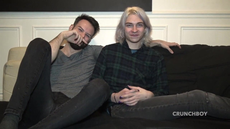 Gaybareback: Vrouwelijke twink zonder condoom geneukt door Rex Helix
