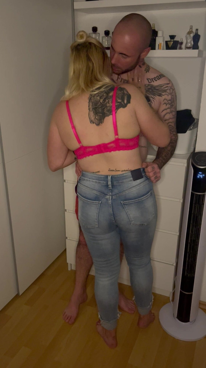 Bonieclydeerotik: Bonie &amp; Clyde vorspiel sex fingern blasen lutschen muschi harter schwanz...