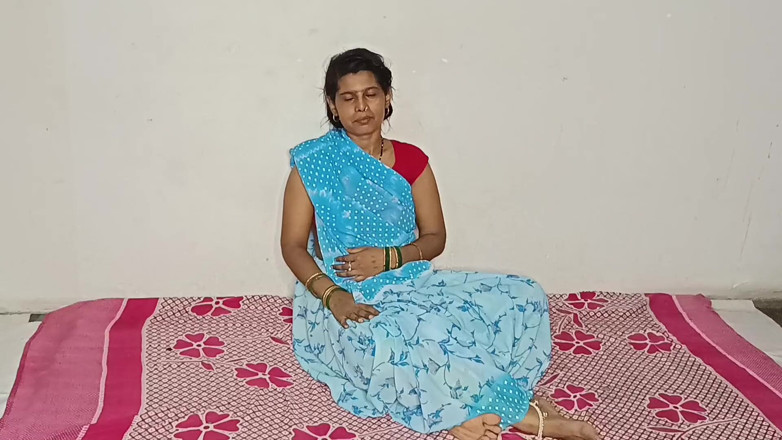 Desi Bhabhi Neha: Prywatna amatorska sesja pieprzenia w salonie - gorący indyjski tyłek jebanie...